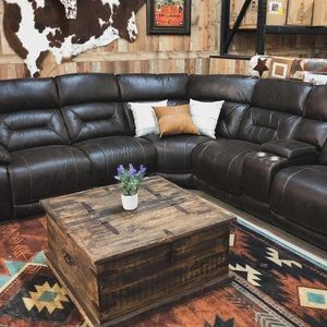 Meet your Posher, Yanira